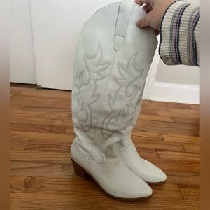 White cowgirl boots